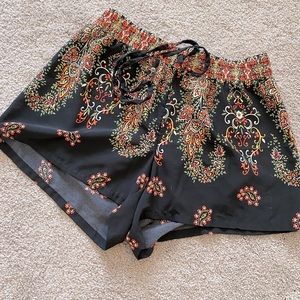 Boutique patterned shorts
